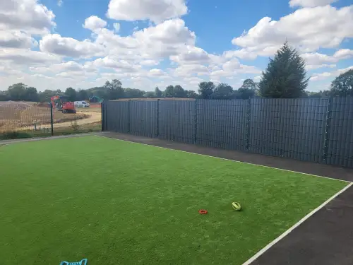 Privacy Mesh Fencing